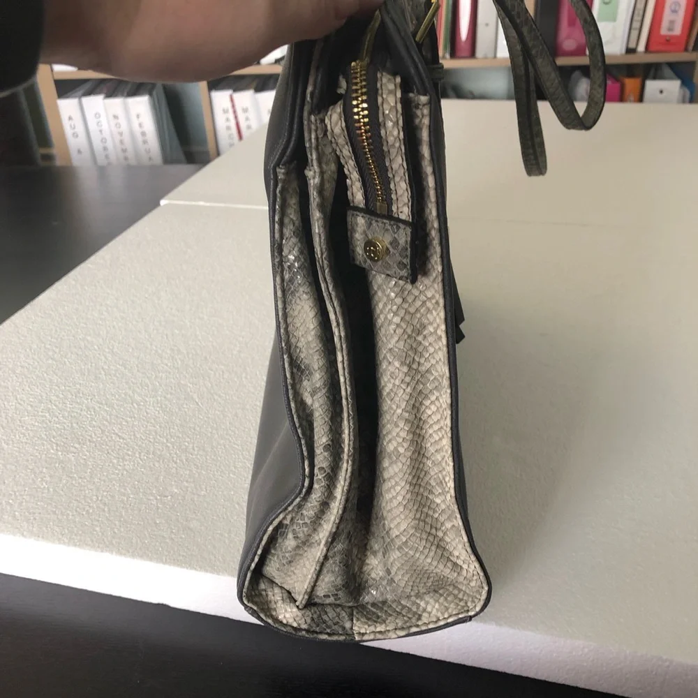 Tutilo NWT black veritas large snake embossed tech tote purse